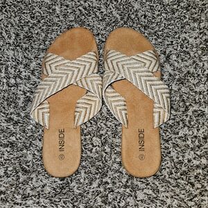 INSIDE Size 40 EUR (Women's 9 US) Sandles Tan